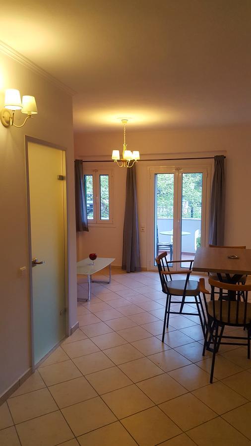 Aparthotel Oasis Exclusive Parga Exterior foto
