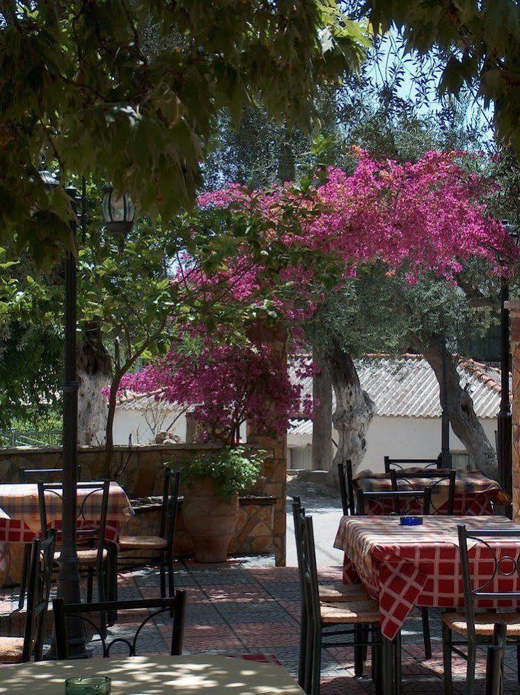 Aparthotel Oasis Exclusive Parga Exterior foto