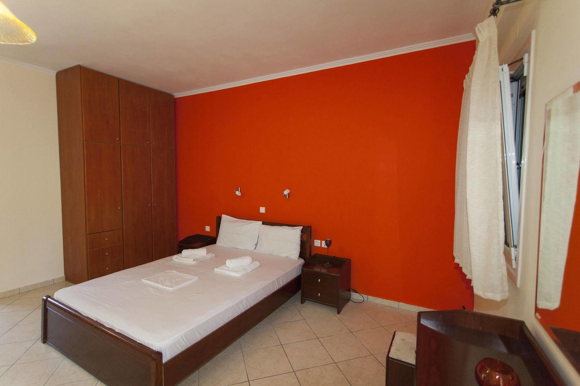 Aparthotel Oasis Exclusive Parga Exterior foto